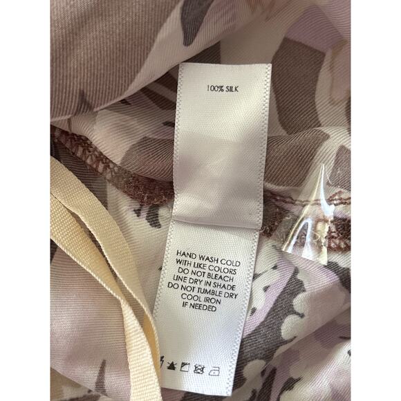 Unsubscribed Women's Size XS Floral Off The Shoulder Silk Casual Blouse Tops - Picture 4 of 8